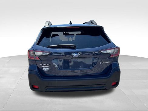Used 2025 Subaru Outback Premium AWD/4WD image 6