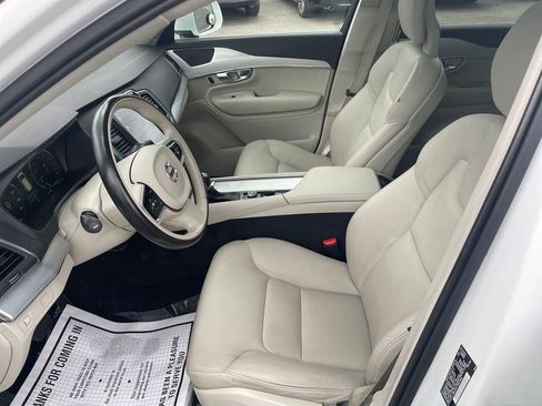 Used 2018 Volvo XC90 T6 Momentum w/ Convenience Package AWD/4WD image 14