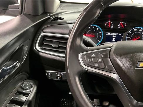 Used 2018 Chevrolet Equinox LT image 11