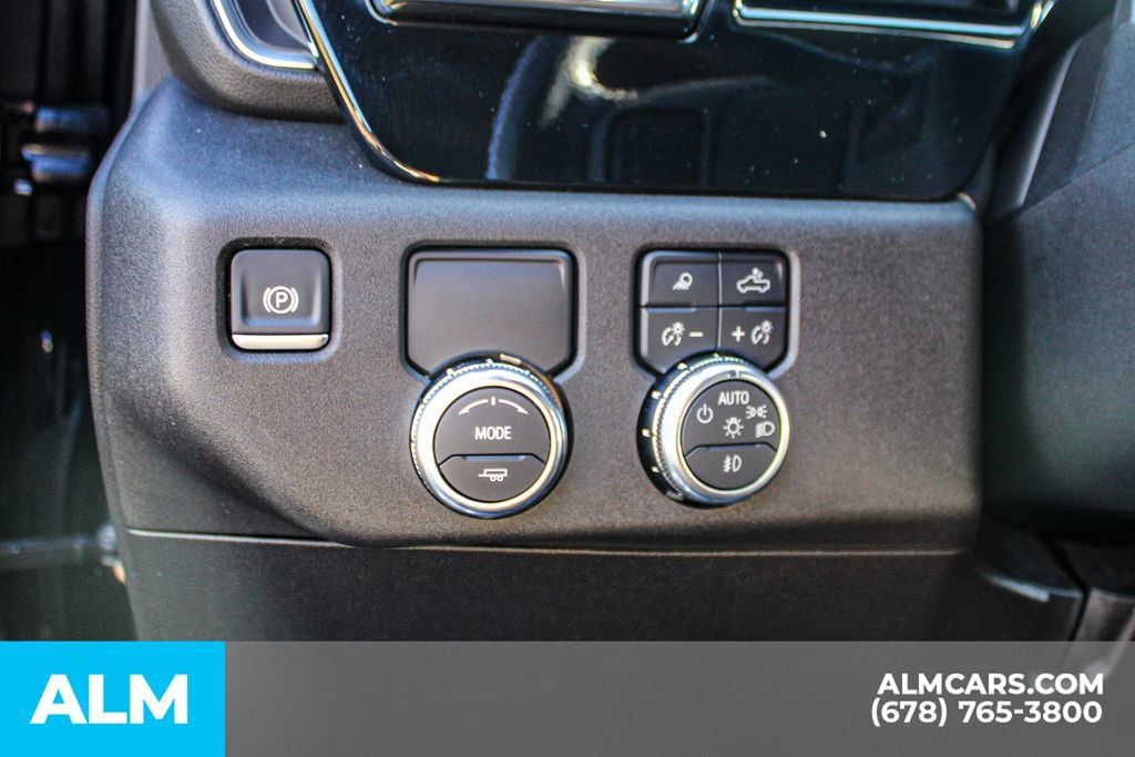 Used 2025 GMC Sierra 1500 SLT RWD image 27