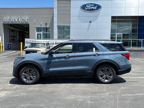 New 2026 Ford Explorer Active w/ Active Comfort Package AWD/4WD image 3