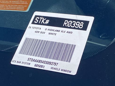 Certified 2025 Toyota Grand Highlander AWD image 33