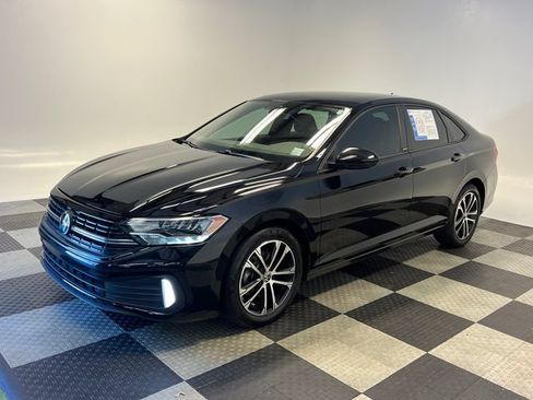 Certified 2024 Volkswagen Jetta Sport FWD image 3