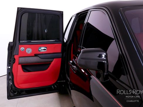 Certified 2022 Rolls-Royce Cullinan w/ Dark Exterior Package image 27