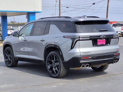 Certified 2025 Chevrolet Traverse RS w/ LPO, Floor Liner Package image 4