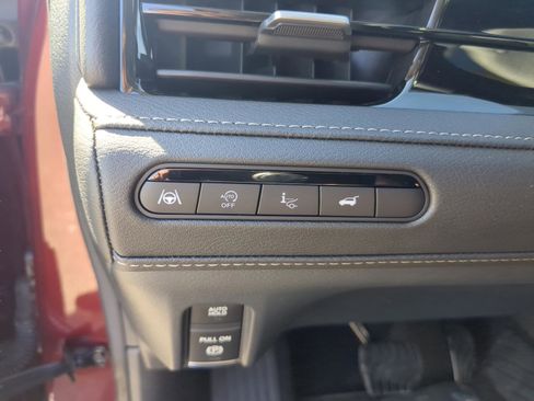 Used 2025 INFINITI QX80 Sensory image 33