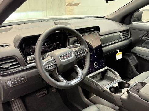 New 2026 GMC Terrain AT4 w/ LPO, Black Badging Package image 26