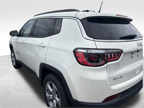 Used 2021 Jeep Compass Latitude w/ Driver Assistance Group image 17