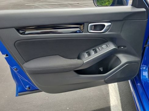 Certified 2024 Honda Civic EX image 39