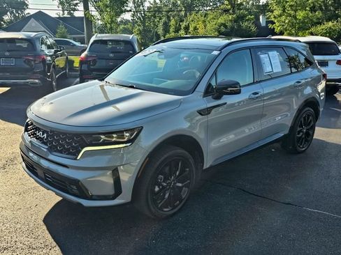 Used 2022 Kia Sorento SX AWD/4WD image 3