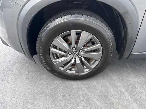 Used 2023 Nissan Pathfinder SV AWD/4WD image 9