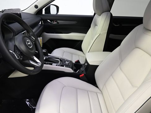 New 2025 MAZDA CX-5 AWD 2.5 S w/ Premium Plus Pkg image 13