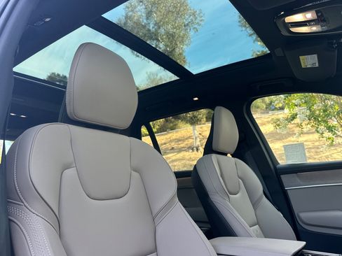 Certified 2026 Volvo XC90 B5 Core AWD/4WD image 21