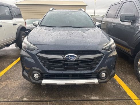 Used 2025 Subaru Outback Touring XT AWD/4WD image 2