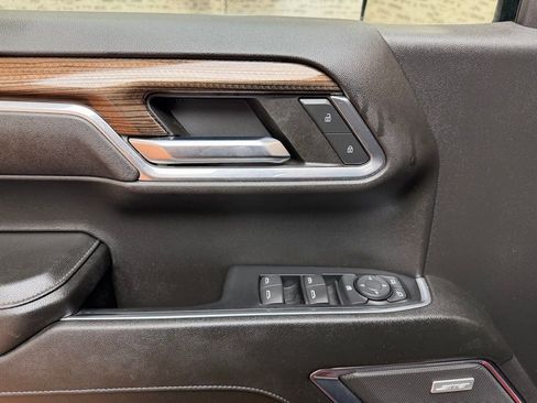 Used 2024 Chevrolet Silverado 1500 LT Trail Boss w/ Convenience Package II AWD/4WD image 20