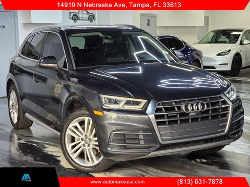 Used 2018 Audi Q5 Prestige w/ Prestige Package AWD/4WD image 2