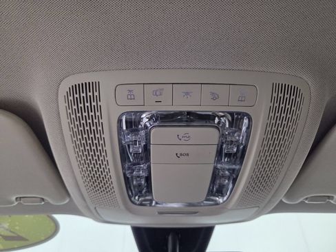 Used 2020 Mercedes-Benz GLB 250 image 13