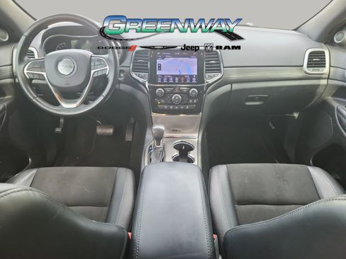 Used 2021 Jeep Grand Cherokee Laredo X image 11