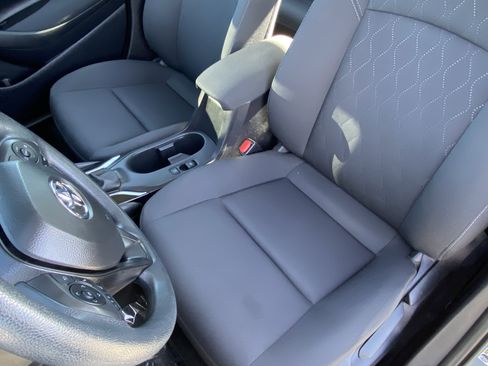 Certified 2025 Toyota Corolla LE image 27