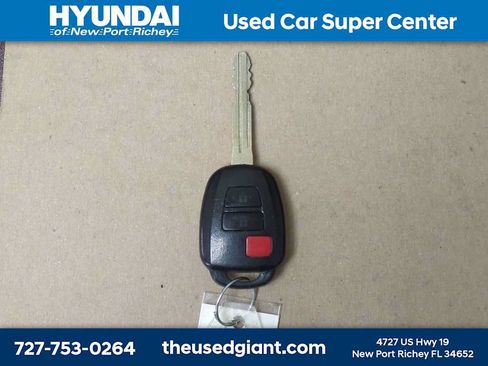 Used 2014 Toyota RAV4 XLE FWD image 29