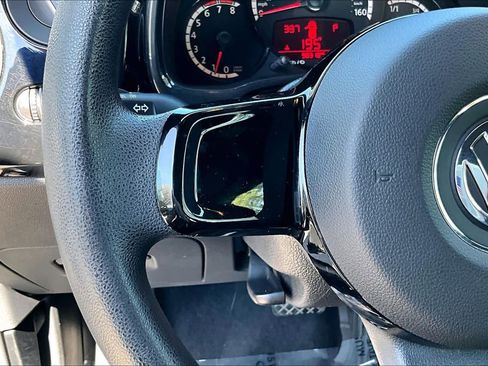 Used 2015 Volkswagen Beetle 1.8T image 24