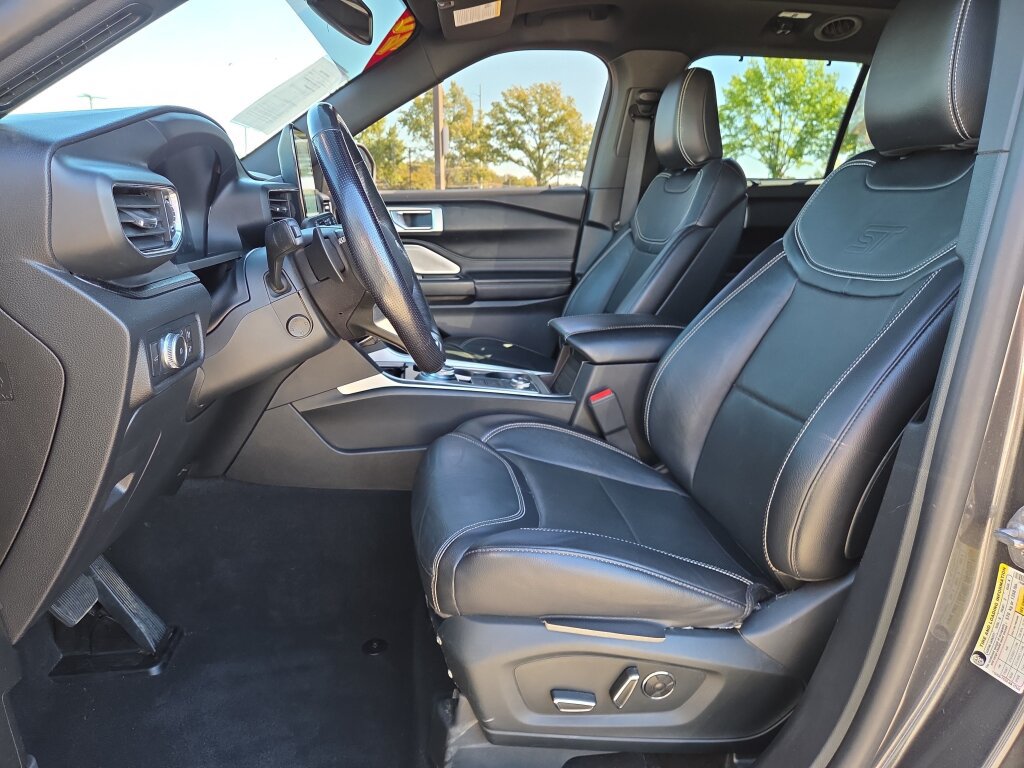 Used 2020 Ford Explorer ST w/ ST Street Pack AWD/4WD image 11