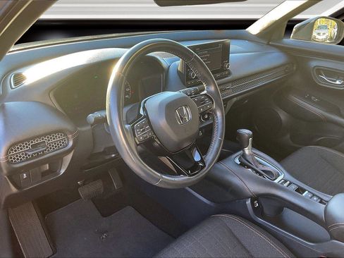 Used 2023 Honda HR-V Sport image 13