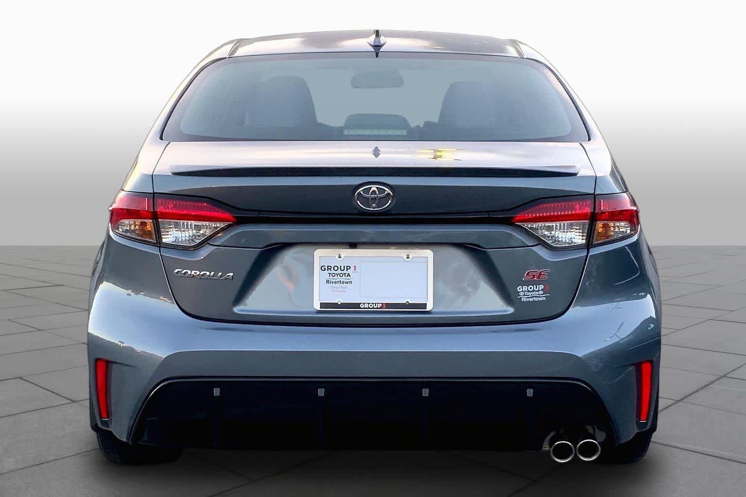 Used 2026 Toyota Corolla SE FWD image 5