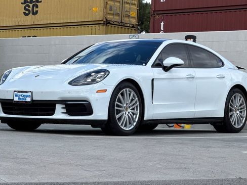 Used 2020 Porsche Panamera 4 w/ Premium Package Plus AWD/4WD image 10