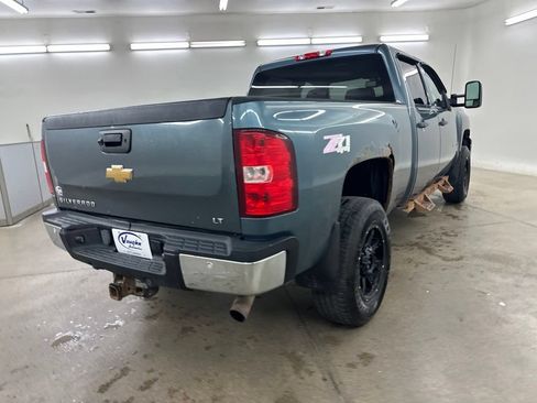 Used 2013 Chevrolet Silverado 2500 LT w/ Interior Plus Package AWD/4WD image 13