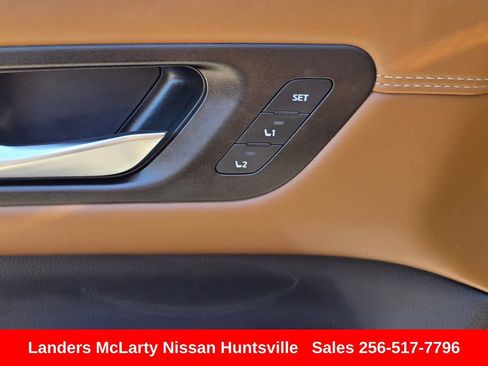 Used 2023 Nissan Pathfinder Platinum w/ Cargo Package AWD/4WD image 24