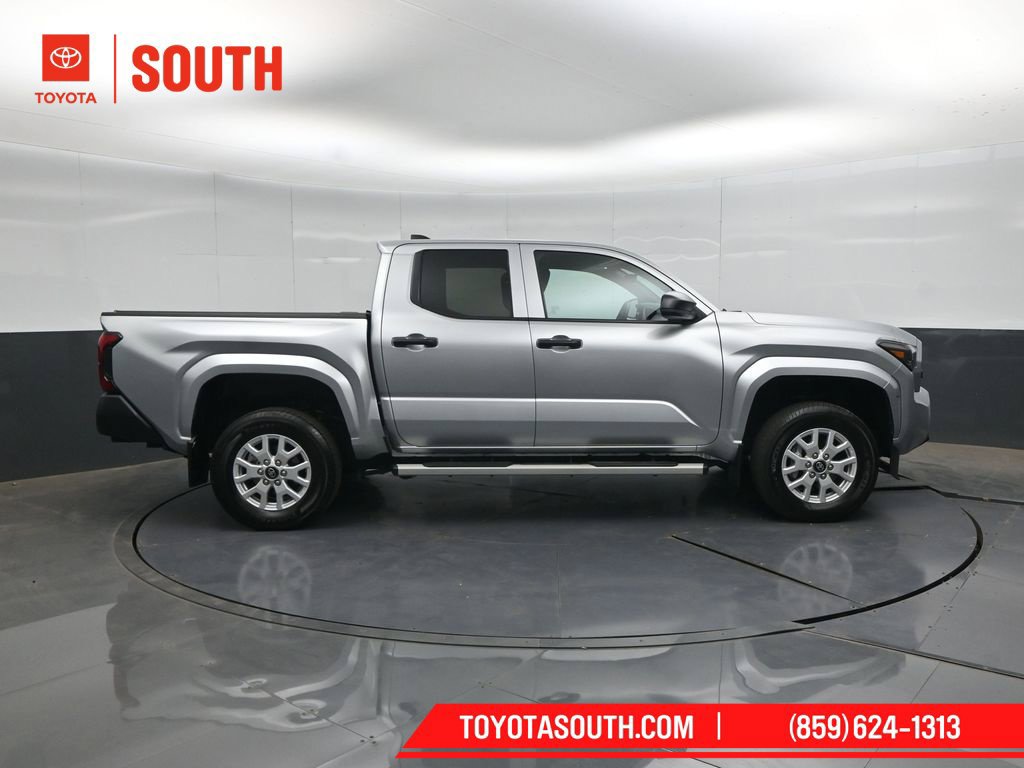 Used 2024 Toyota Tacoma SR w/ SR Upgrade Package AWD/4WD image 3