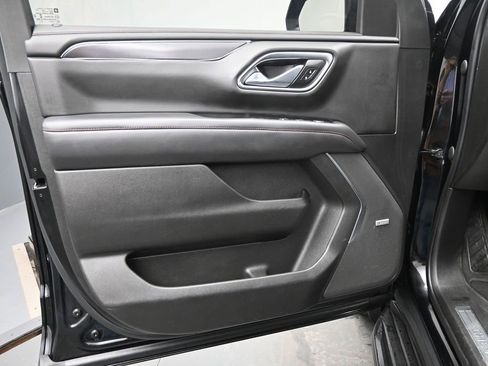 Used 2021 Chevrolet Suburban RST w/ Rear Media and Nav Package image 12