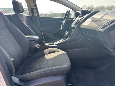 Used 2016 Ford Focus SE image 22