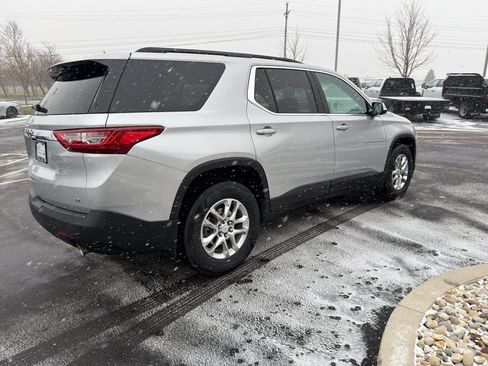 Used 2020 Chevrolet Traverse LT w/ LPO, Floor Liner Package image 6