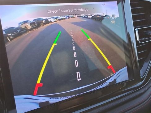 Used 2024 Dodge Durango GT image 9