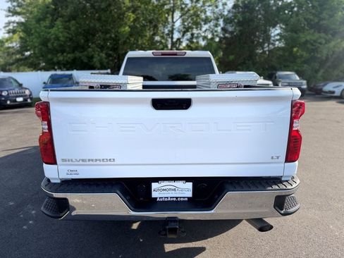 Used 2025 Chevrolet Silverado 2500 LT AWD/4WD image 4