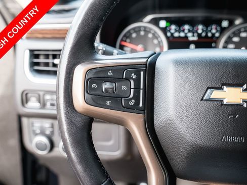 Used 2021 Chevrolet Suburban High Country AWD/4WD image 17