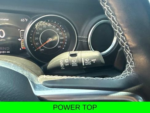 Used 2021 Jeep Wrangler Unlimited Sahara w/ Uconnect 4C Nav & Sound Group AWD/4WD image 19