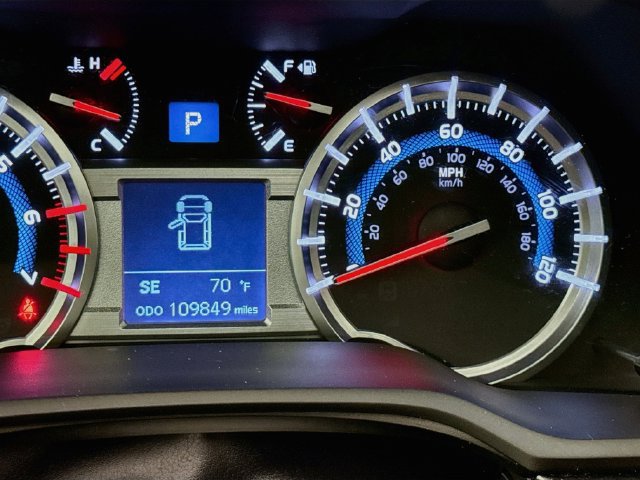 Used 2018 Toyota 4Runner SR5 Premium AWD/4WD image 12