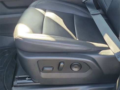 Used 2022 Chevrolet Silverado 1500 LTZ w/ LTZ Premium Package image 18