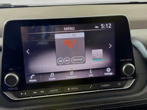 Used 2022 Nissan Rogue SV AWD/4WD image 12