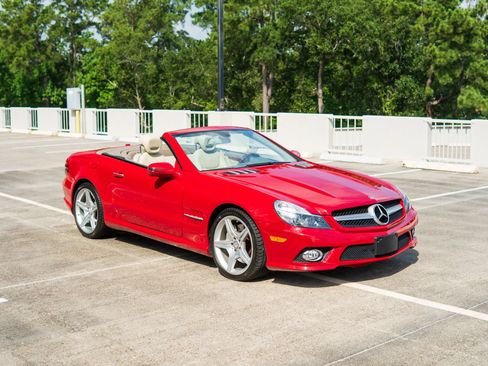 Used 2011 Mercedes-Benz SL 550 image 14