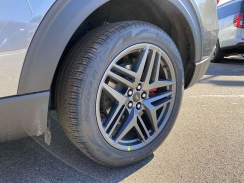 New 2026 Ford Explorer ST w/ Sun And Sound Package image 9
