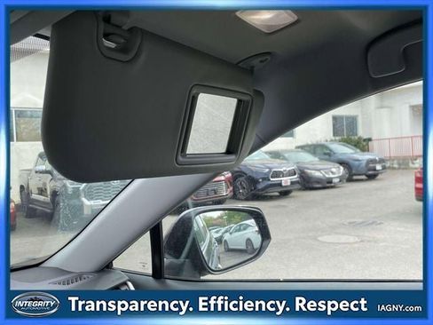 Used 2025 Toyota RAV4 XLE AWD/4WD image 32