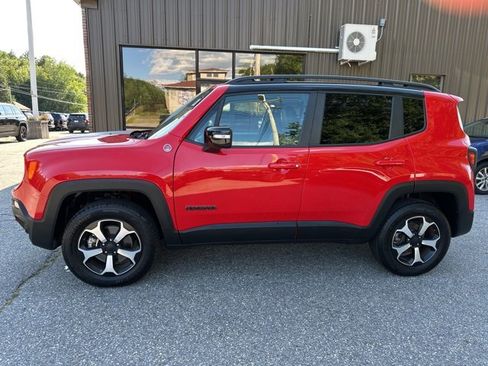 Used 2022 Jeep Renegade Trailhawk image 9