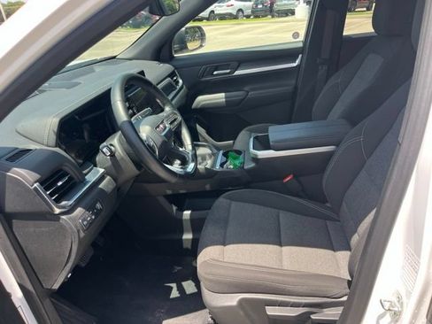 Used 2025 GMC Terrain Elevation AWD/4WD image 15
