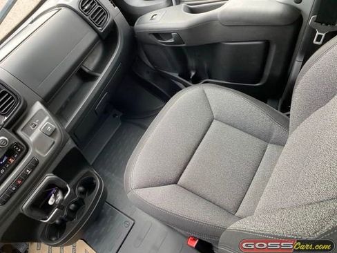 New 2024 RAM ProMaster 1500 w/ Convenience Group image 15