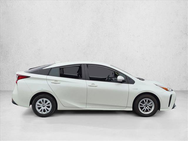 Used 2020 Toyota Prius LE FWD image 4