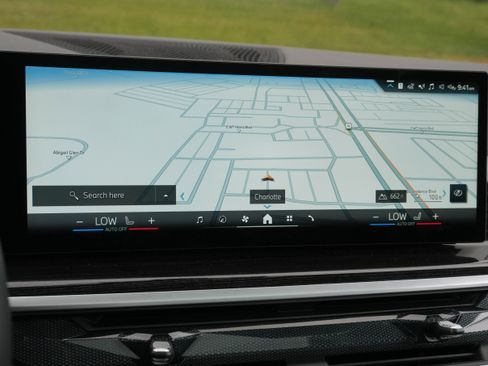 Certified 2026 BMW X5 sDrive40i w/ M Sport Package RWD image 24